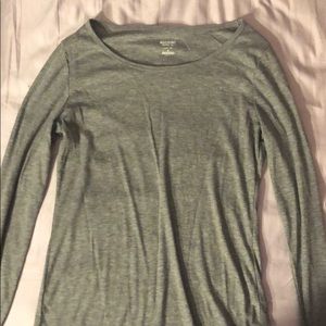 Medium gray long sleeve